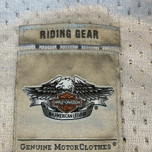 Polyester Jacket with Multilingual Label - Picture 10 of 16